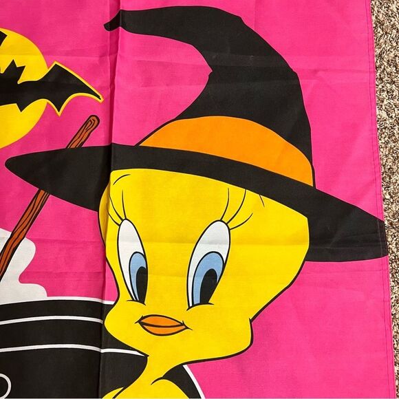 Vintage Tweety Bird Halloween House Flag Twick or Tweet 1997 Looney Tunes - Picture 9 of 12